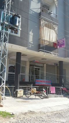 4 storey plaza for sale in Gulrez main commercial market. rental value above 1 lakh